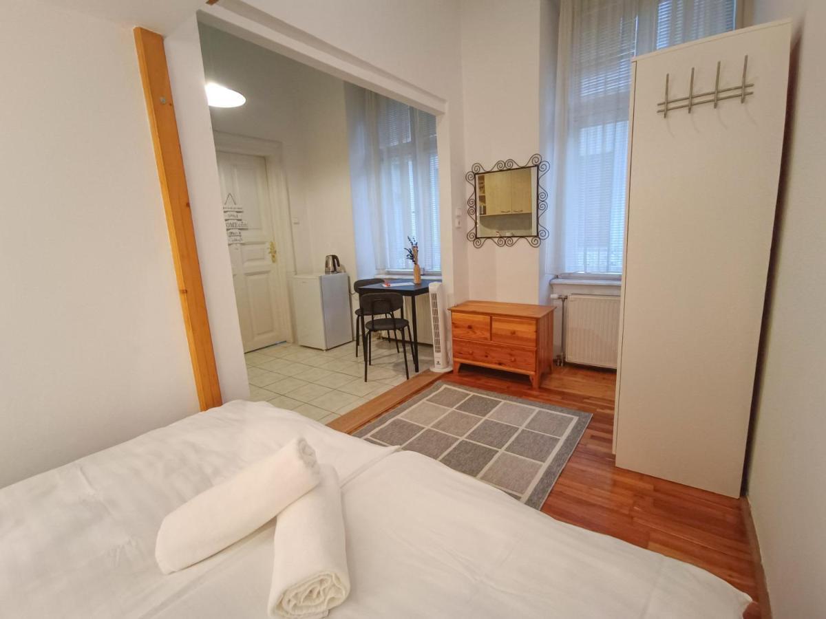 R172 Elitehost Raday Studio Apartment Будапеща Екстериор снимка