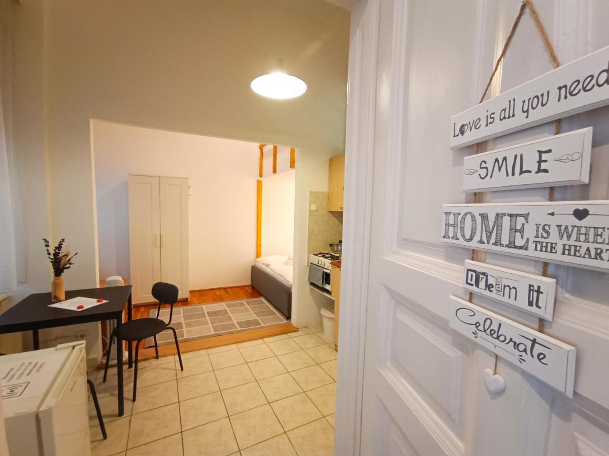 R172 Elitehost Raday Studio Apartment Будапеща Екстериор снимка